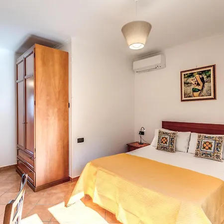 Caruso With Private Pool