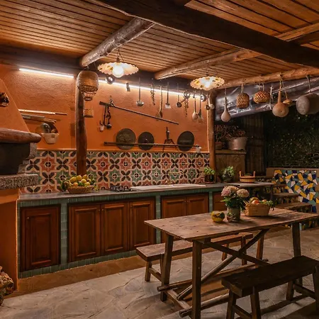 Villa Caruso With Private Pool *